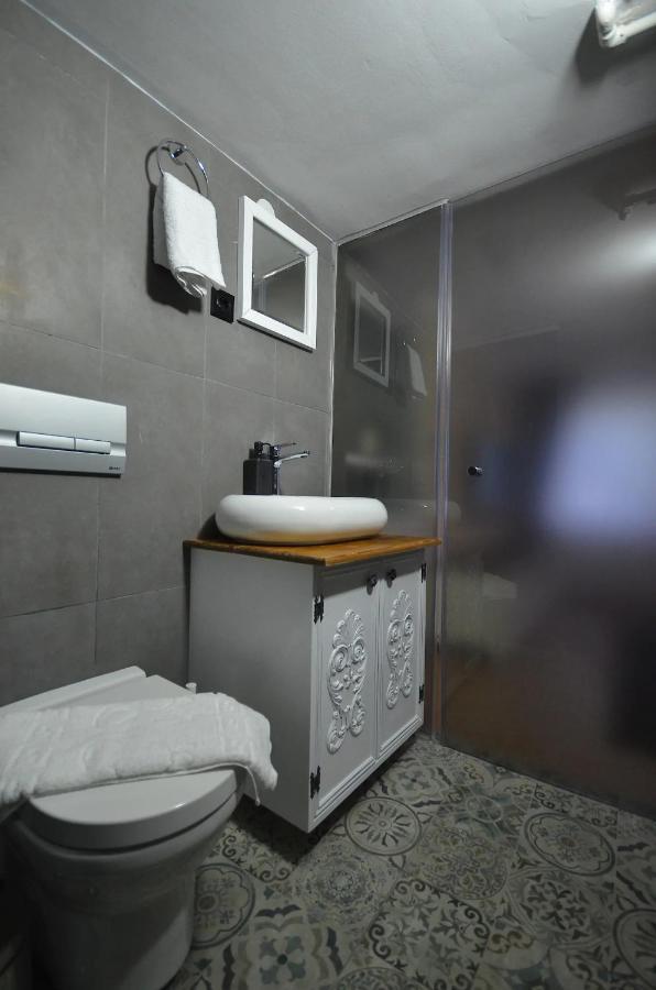 Downtown Two-Bedrom Apartment Tiflis Exterior foto