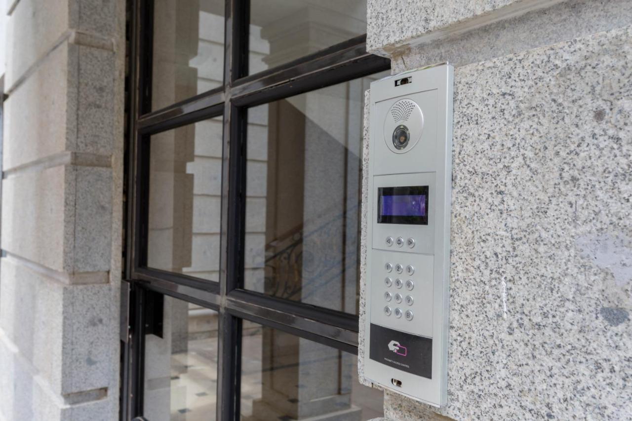 Downtown Two-Bedrom Apartment Tiflis Exterior foto